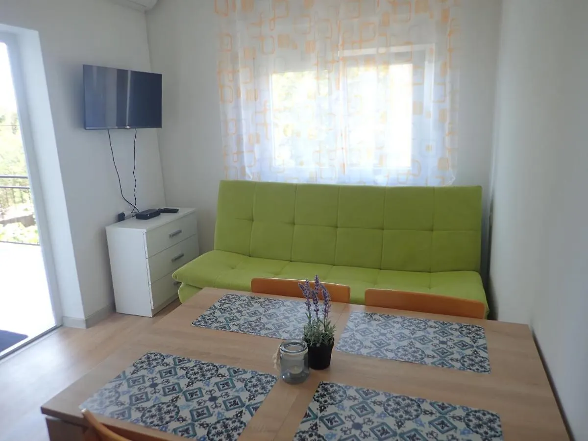Apartment Apartmani Lucija Starigrad Paklenica Croatia