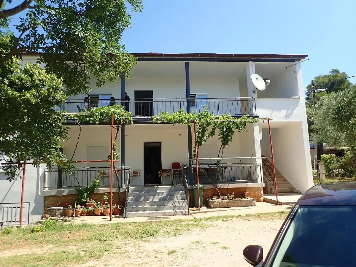 Apartmani Lucija Starigrad Paklenica